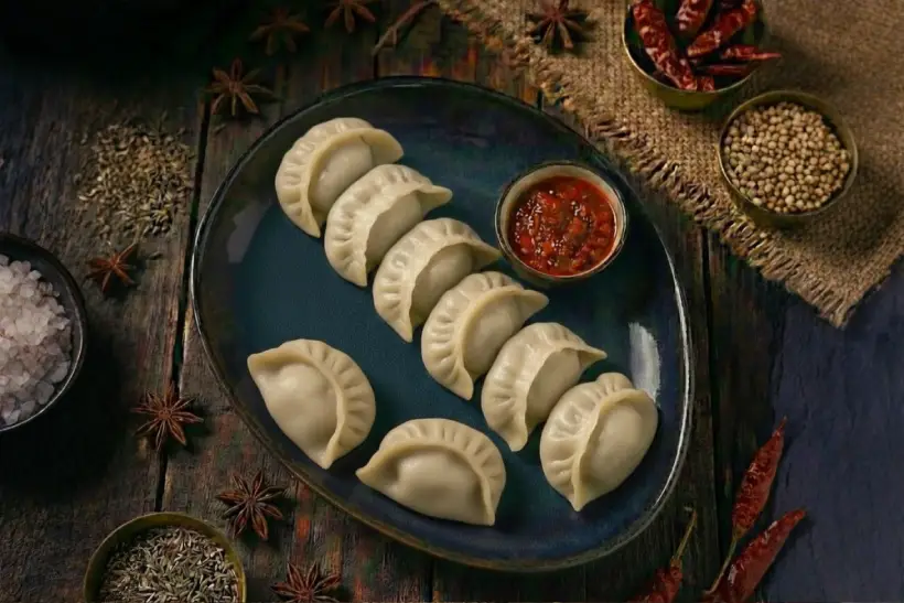 CLASSIC STEAMED MOMO (Choice of Veg / Non-Veg)